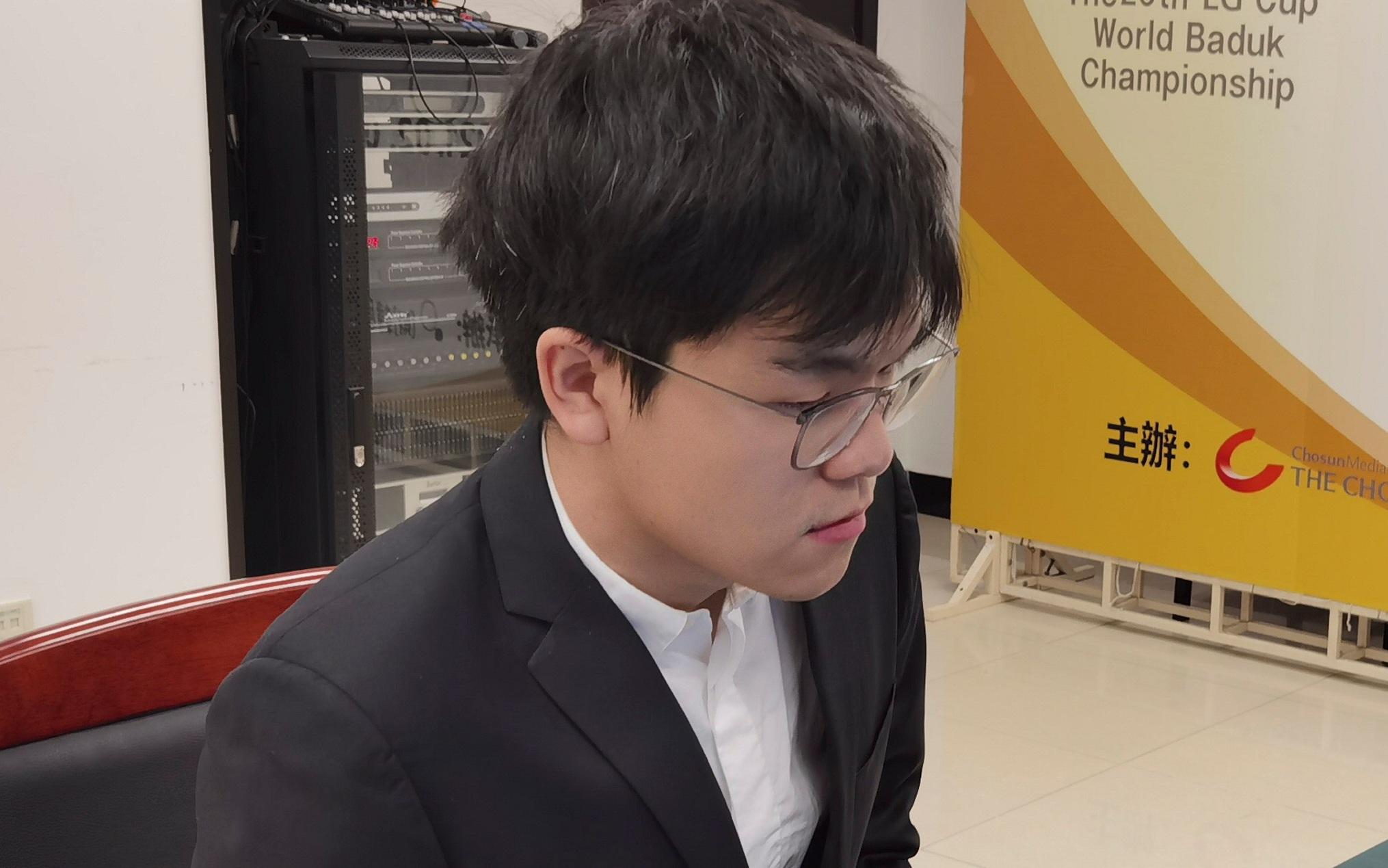 香港王中王资料完整版,香港王中王资料完整版，揭秘传奇人物的背后故事